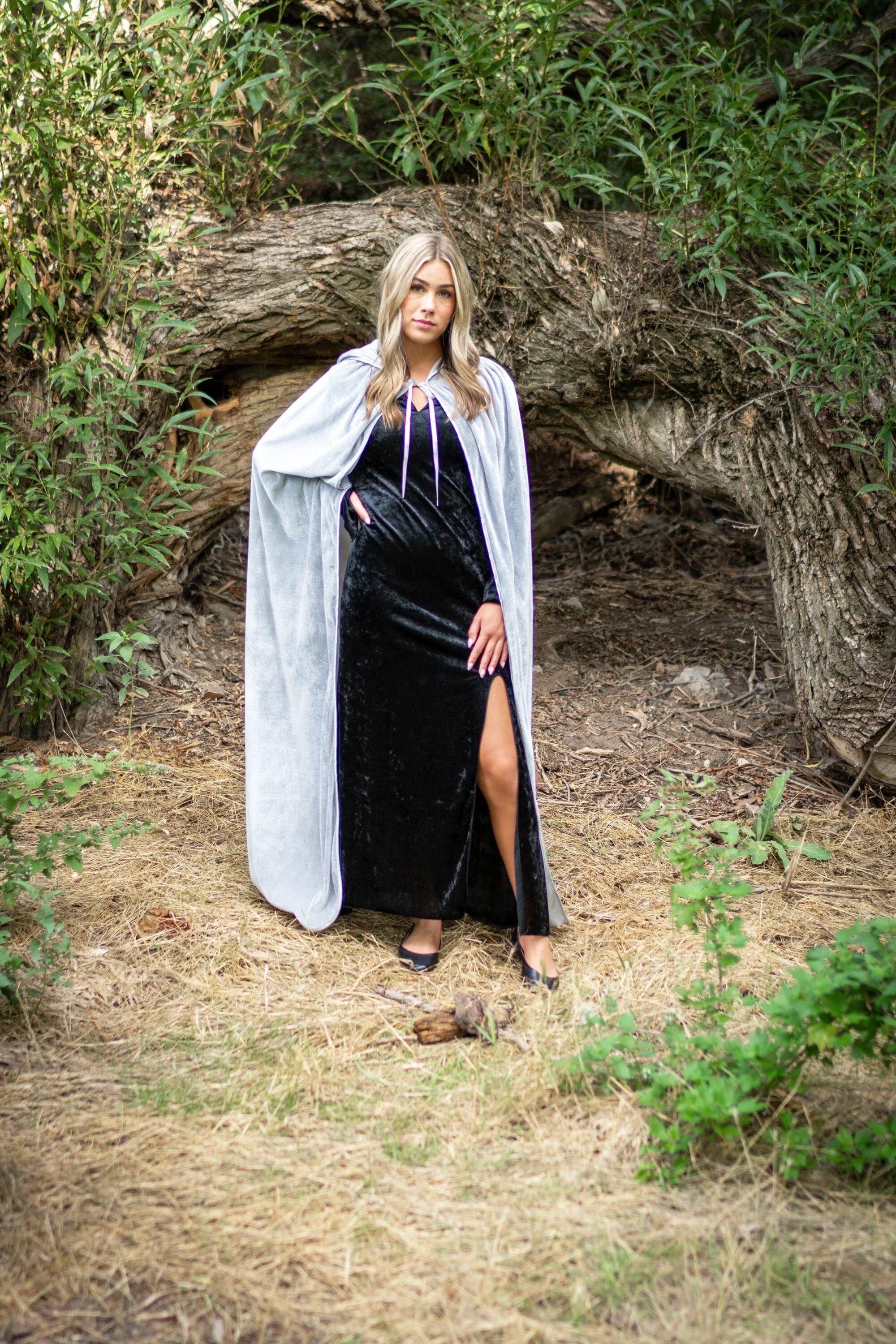 Adult Grey Velvet Cloak