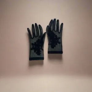 Black floral tulle gloves