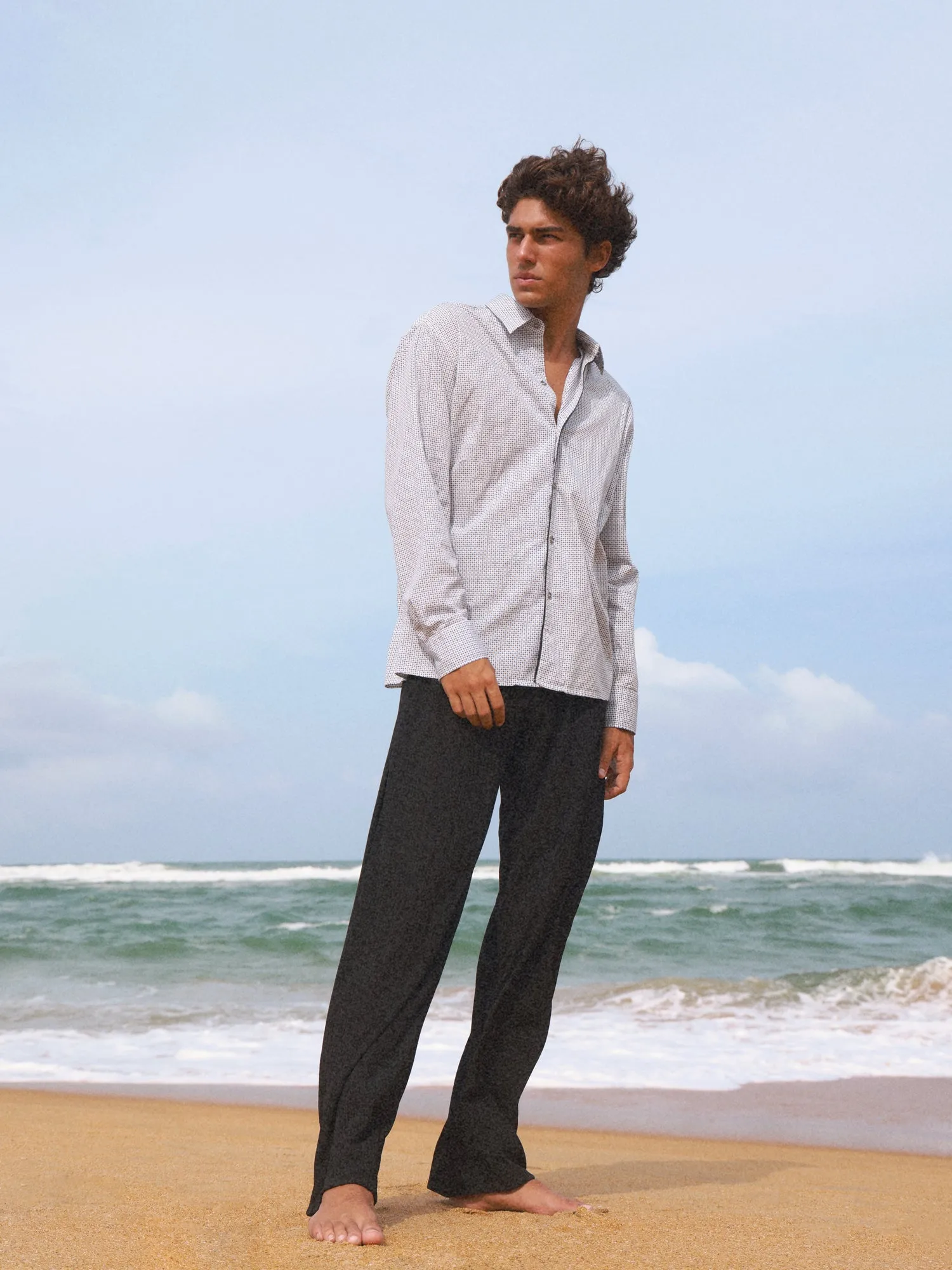 Contrast binding detailed oversize shirt