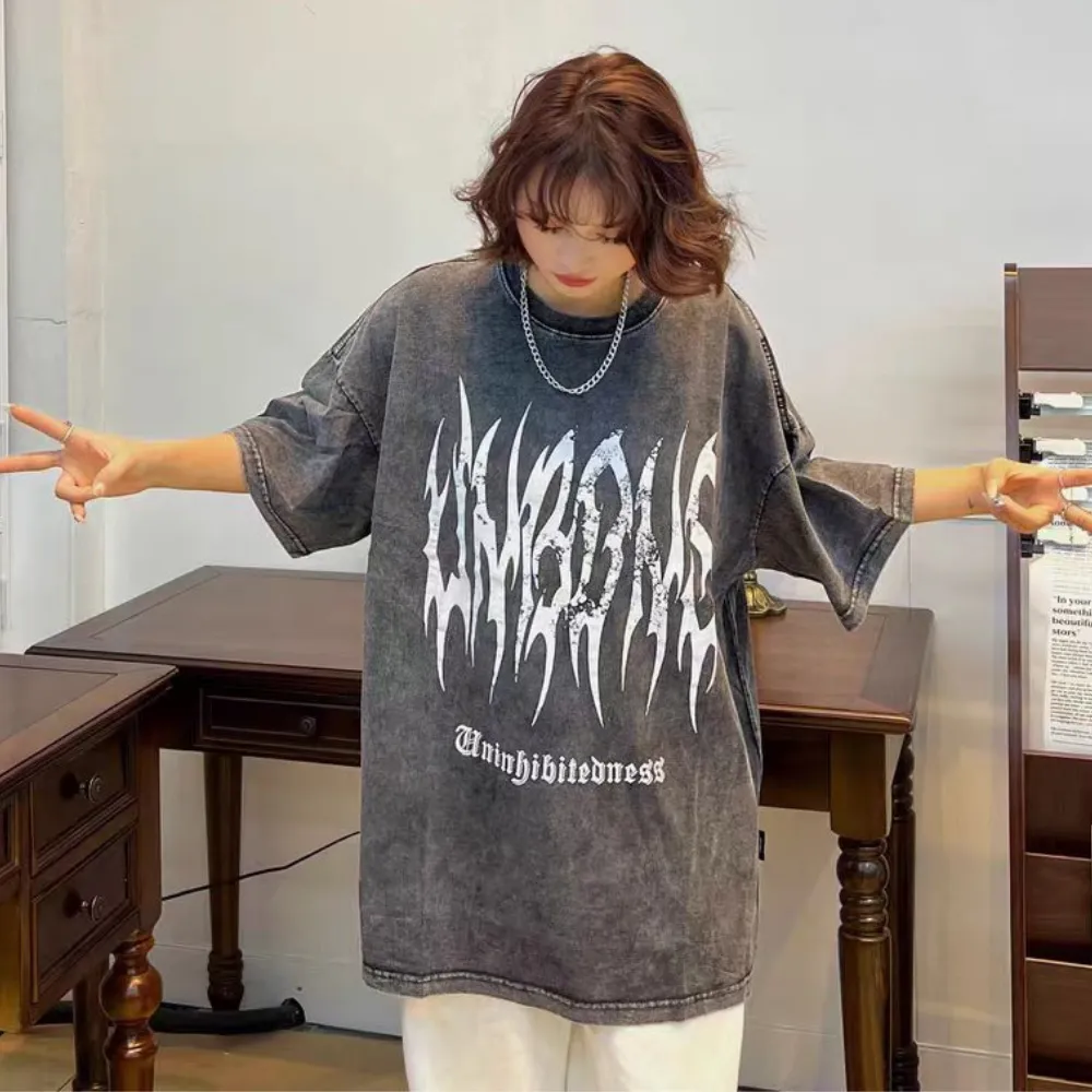 Dark Gothic Lettering Washed T-shirt
