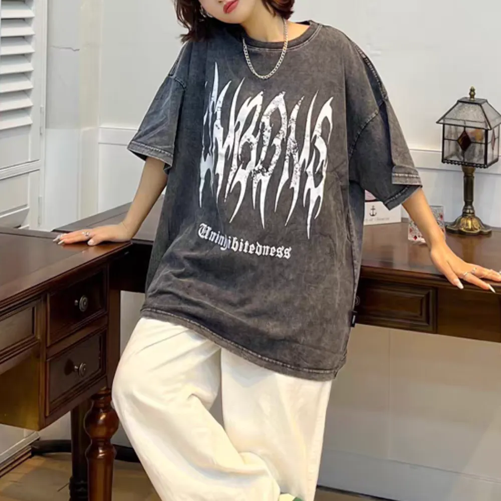 Dark Gothic Lettering Washed T-shirt