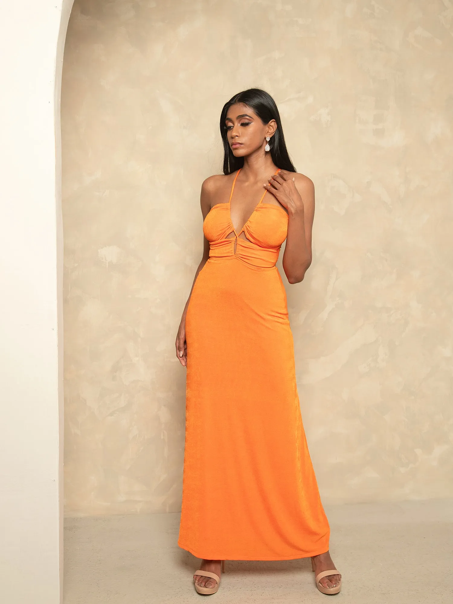 Front  Cut Out Detailed Back Tie-UP Maxi Dress