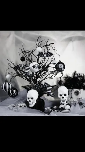 gothmas Christmas Ornament Set