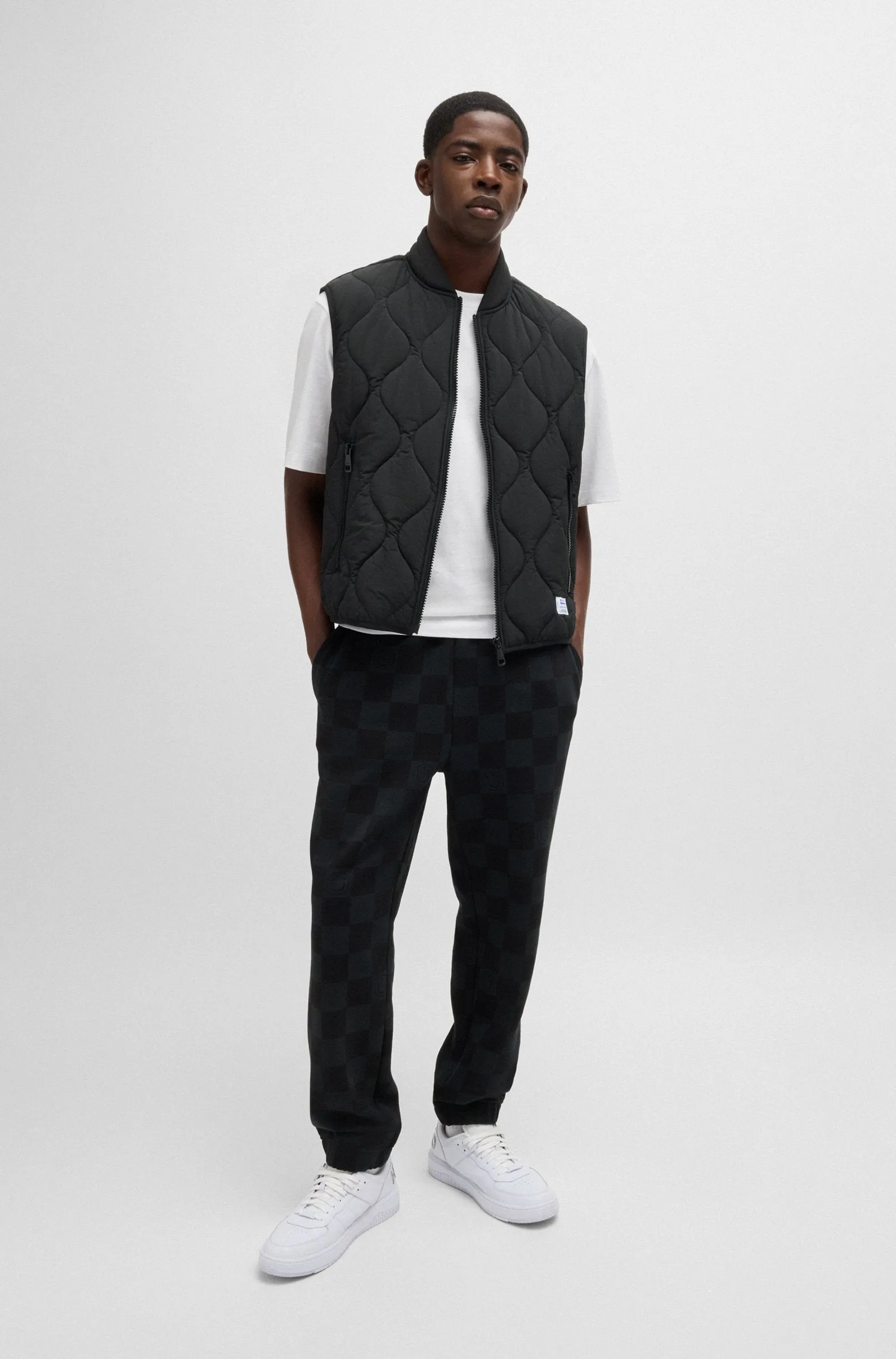 HUGO Vests Slim Fit in Nylon - BOHOTINO2421 10258050 01-50510243