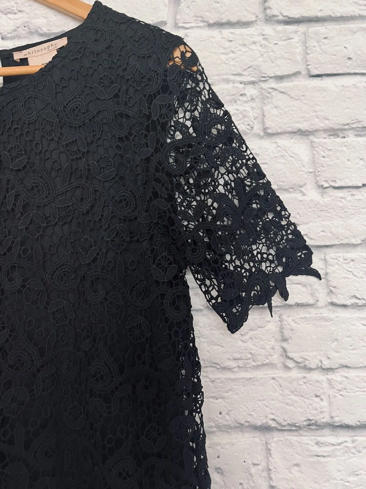 PHILOSOPHY Womens Black Lace Short Sleeve Top Lined Sz M Boho Romantic Blouse