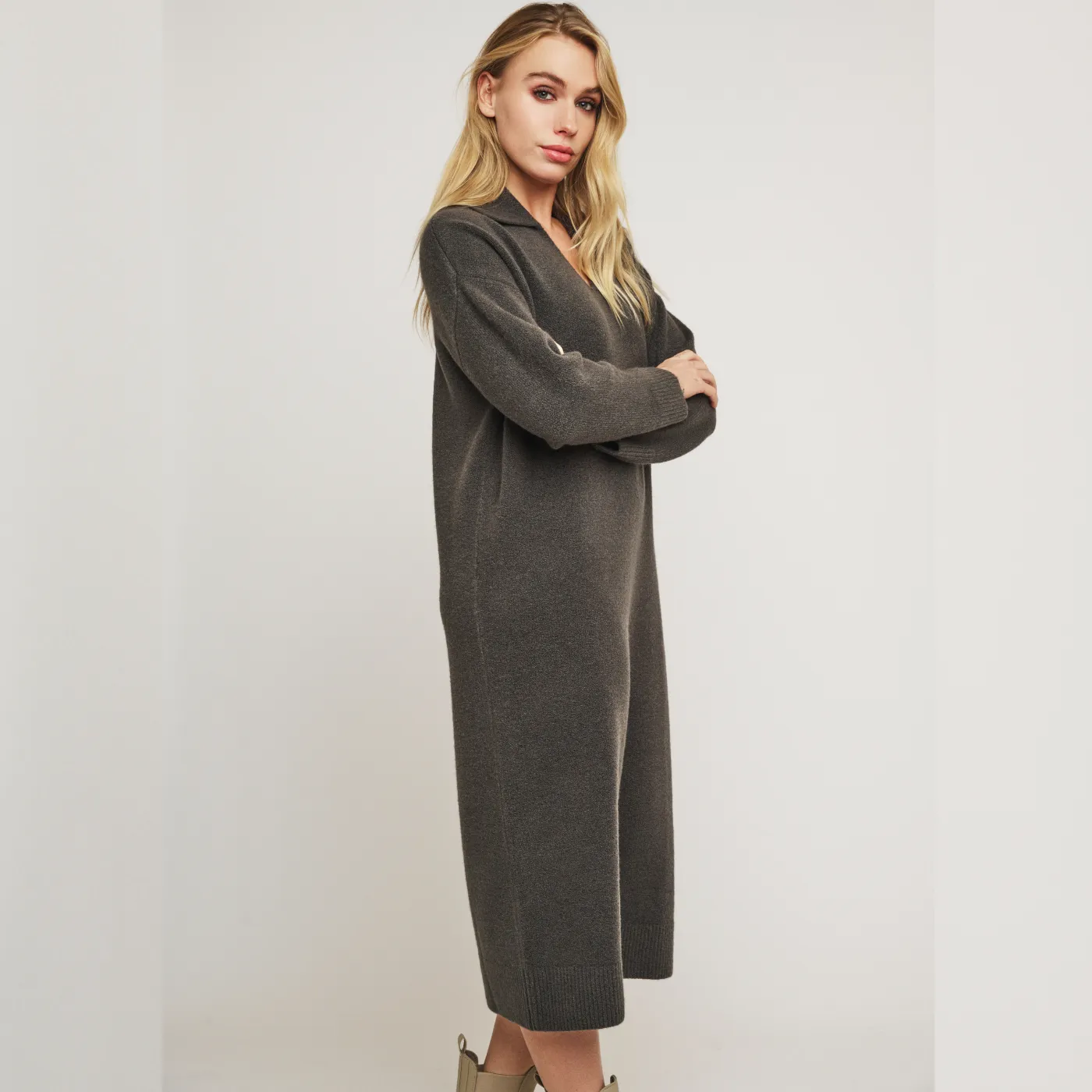 Rino & Pelle Manoi V-Neck Dress | Graphite